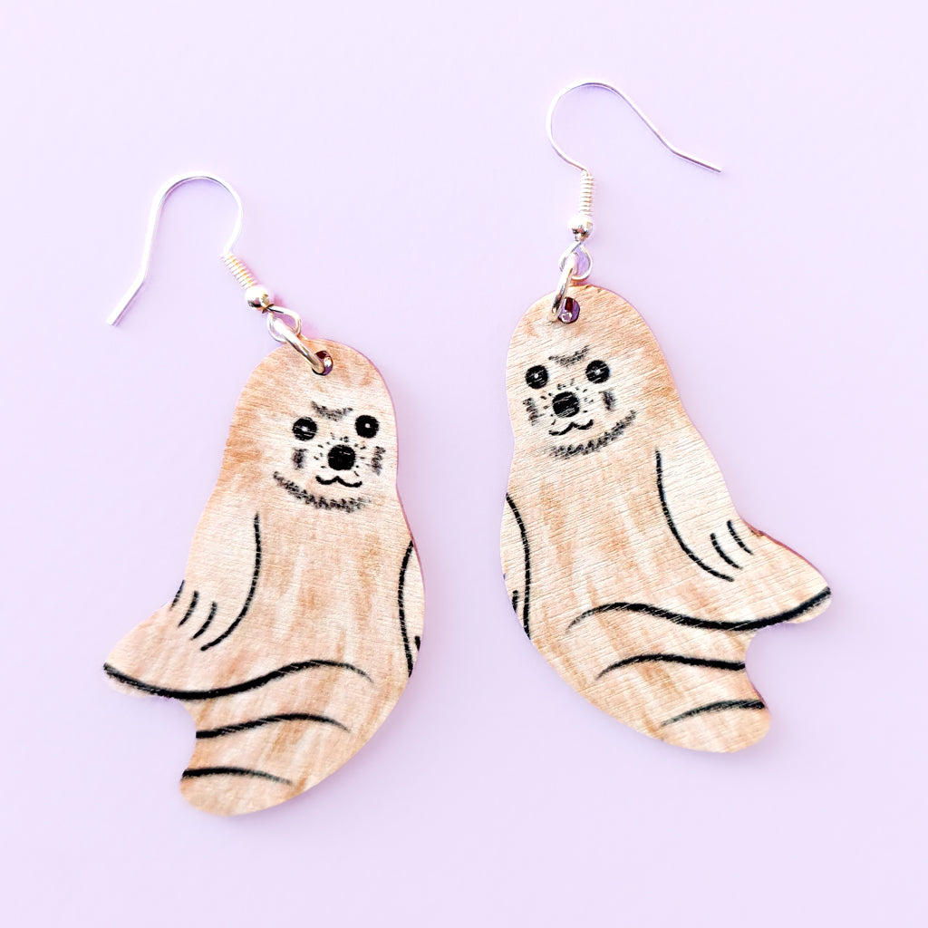 Seal pup / kuutti- plywood earrings